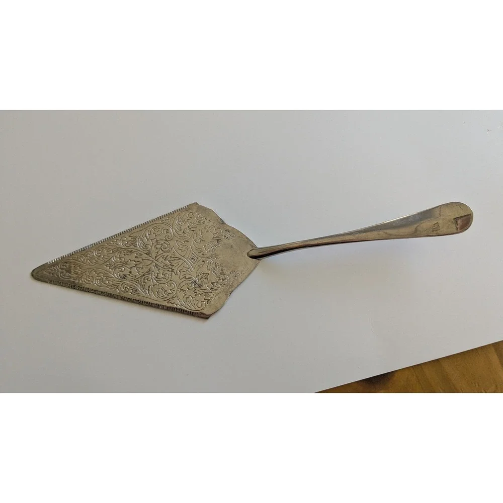 Vintage Silver Plated Etched Floral Cake Pie Server Serrated Edge 10.75 Inch